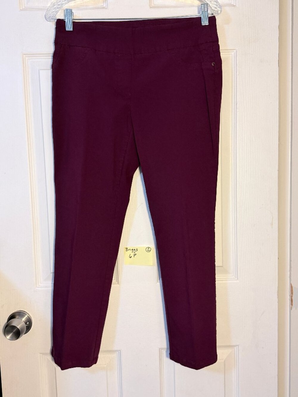 Briggs Maroon capri pants Size 6 Petite